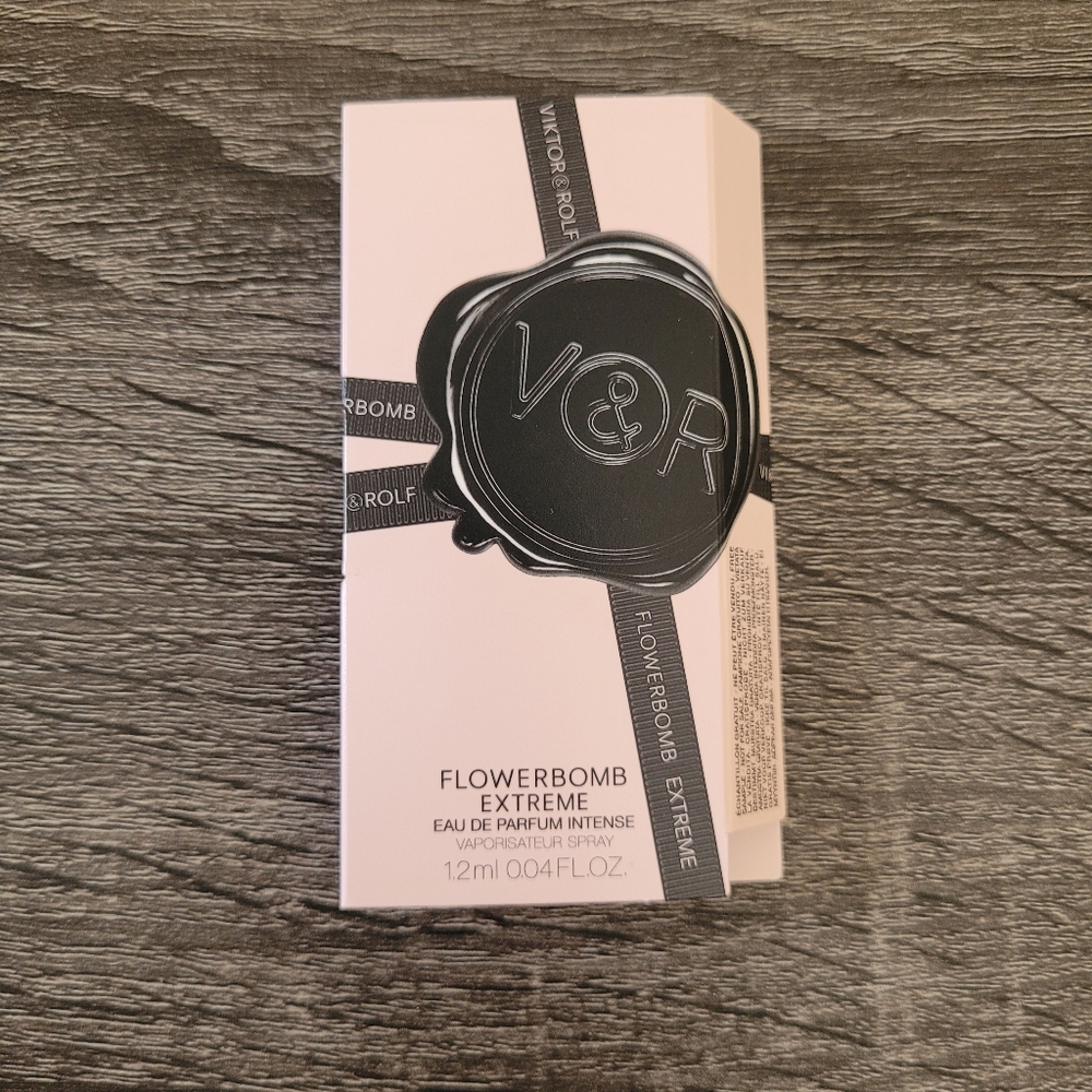 FREE Viktor & Rolf Flowerbomb Extreme Sample